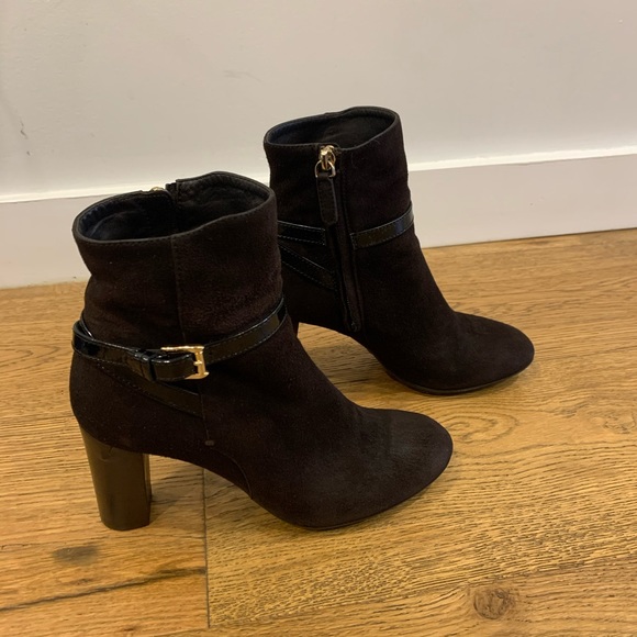 Tod’s Brown Suede Leather Booties - Picture 6 of 6